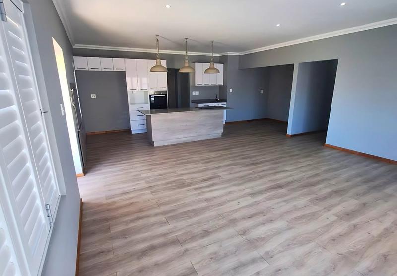 To Let 2 Bedroom Property for Rent in Heiderand Western Cape